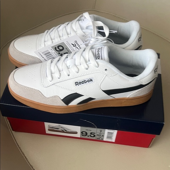 Reebok Shoes - NEW!! Reebok Women's White/Mist Grey/Black classic ,Sneakers in Size 9.5